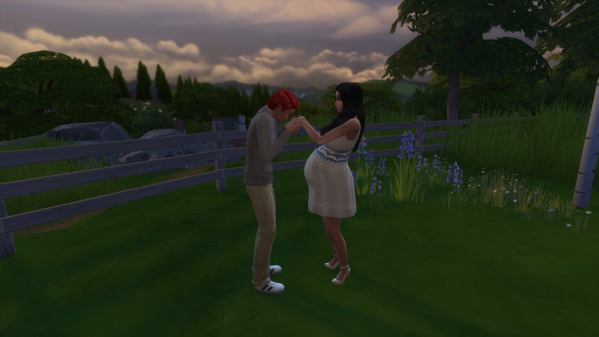 simmer_o's tweet photo. Anika's maternity pictures couldn't have turned out better! #TS4 #HepburnLegacy https://t.co/wCTiiKK228