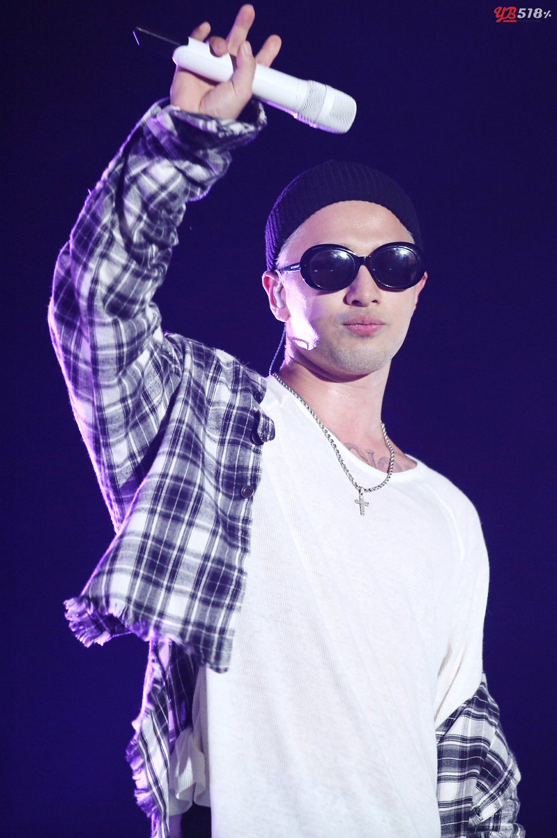 YB_518's tweet photo. πΈπ170924 #WHITENIGHTinHongKong ππ°
#νμ λ°±μΌ μλν¬μ΄ <ν콩>
π΅Sound check
#DongMorning
@Realtaeyang λλͺ¨λπ€π»π
#TAEYANG #μλ°° #YB518 https://t.co/aiVYkzXfAk