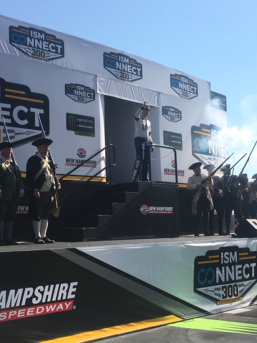 Krystaburnham's tweet photo. Driver intros @NHMS #ismconnect300 #driverintros https://t.co/EvEMCdWxms