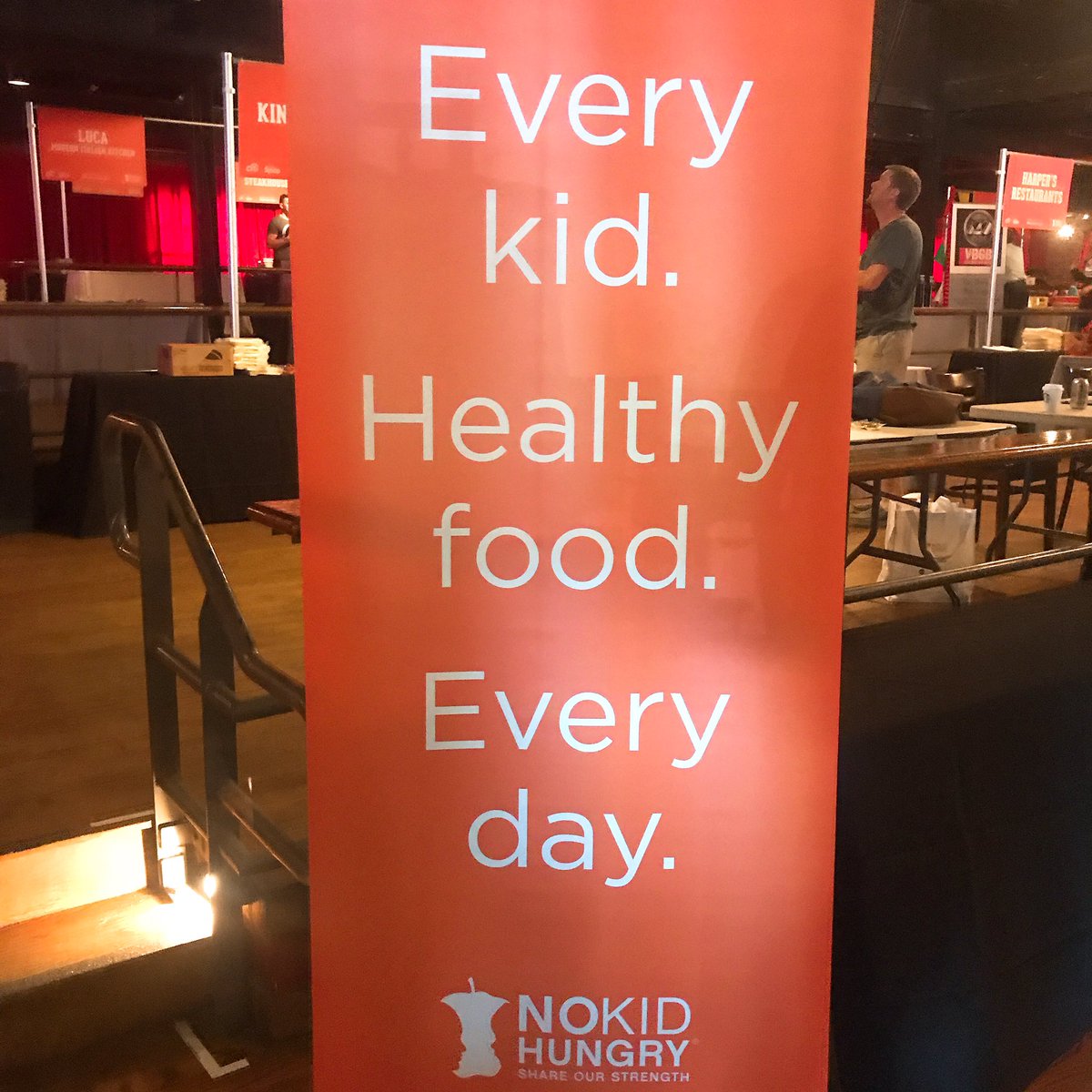 Great crowd tonight <a href="/TasteNationCLT/">TasteoftheNationCLT</a> supporting <a href="/nokidhungry/">No Kid Hungry</a>! #NoKidHungry #TasteNationCLT #cltfood