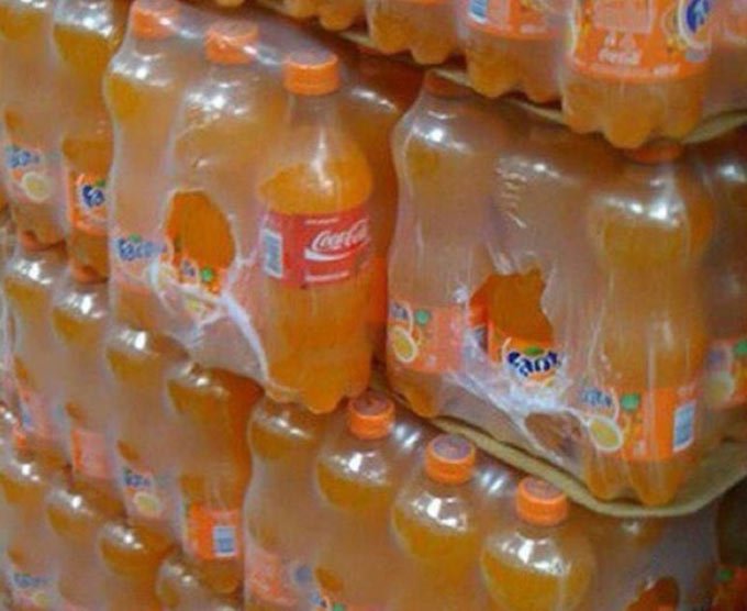 HeidiBetts's tweet photo. Oh, come on! You had one job, Fanta. 🤦
#OneJobWednesday https://t.co/apfwmUr7pU