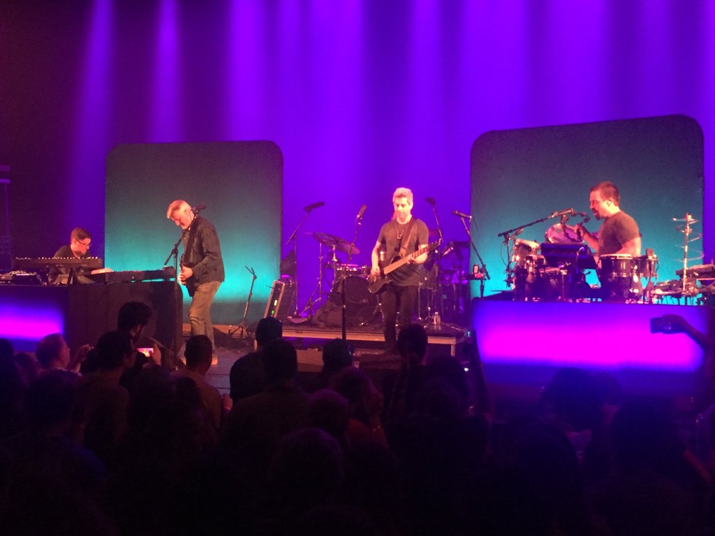 DFBayne's tweet photo. The colors are from a 70s game show. #MikeGordonBand https://t.co/P6QBWNX2g0