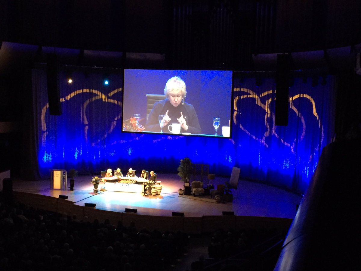 TheSpinDoctor's tweet image. I wish @AKimCampbell could have been Prime Minister longer. She&apos;s outspoken, smart and funny as hell. #TheGlassCliffYeg