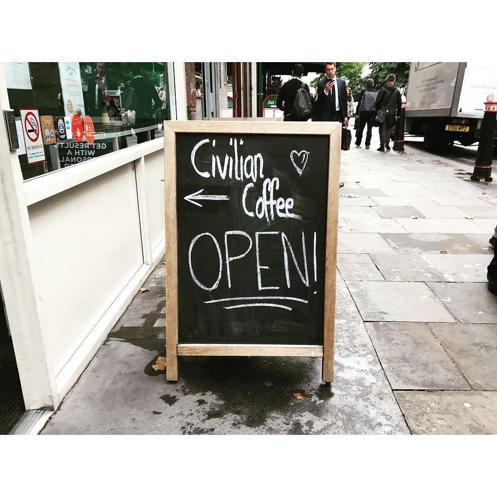 Civiliancoffee's tweet photo. Ahhm back bitchezzzz! https://t.co/9rZE52Xmed https://t.co/rNEA6GUJeu