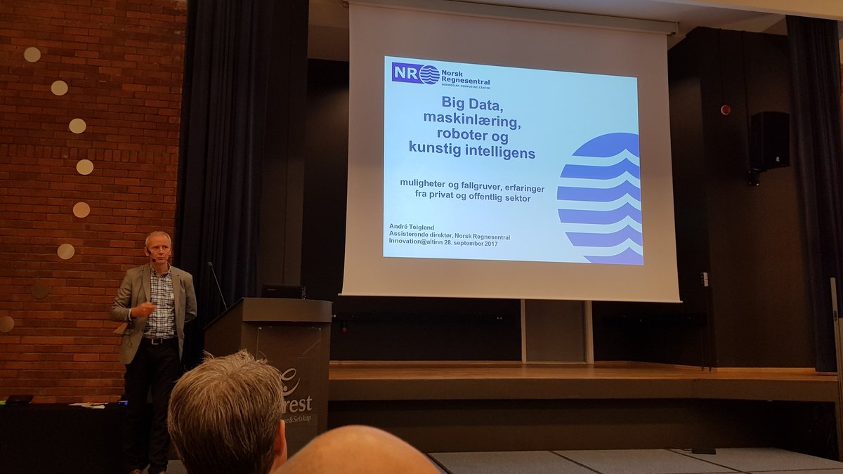 Innovationalti1's tweet photo. Big data 101 fra de som har drevet med dette i mange år! @NRegnesentral André Teigland #i@a2017 https://t.co/cFbPWeLzQX