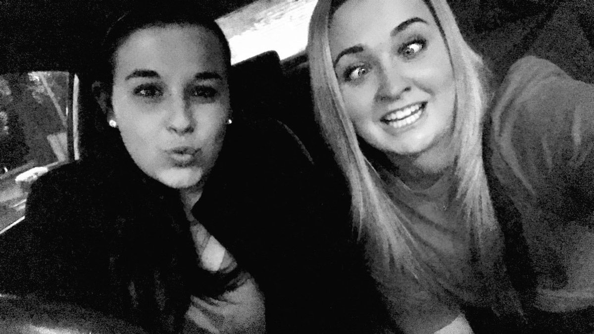 simplytaylaa's tweet photo. Alyssa is the Shiz #sorrynotsorry #thisistaylor #notalyssa #hacked? https://t.co/pqaGgs6YYr