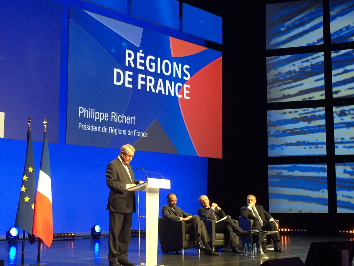 PhilippeRichert's tweet photo. Ouverture du Congrès de @Regionsdefrance à Orléans avec @EPhilippePM @vpecresse @RenaudMuselier #Regions2017 https://t.co/xKCPAFqFWF