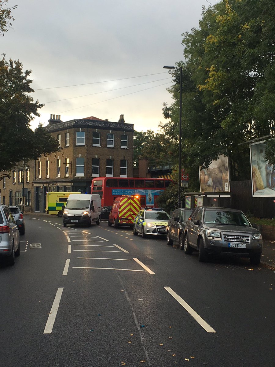 lucyfsmith's tweet image. Bus hit #Penge Lane railway bridge. Trains delayed. Why did the bus turn right? Doh. 🙄😬#busfail #naughtybus