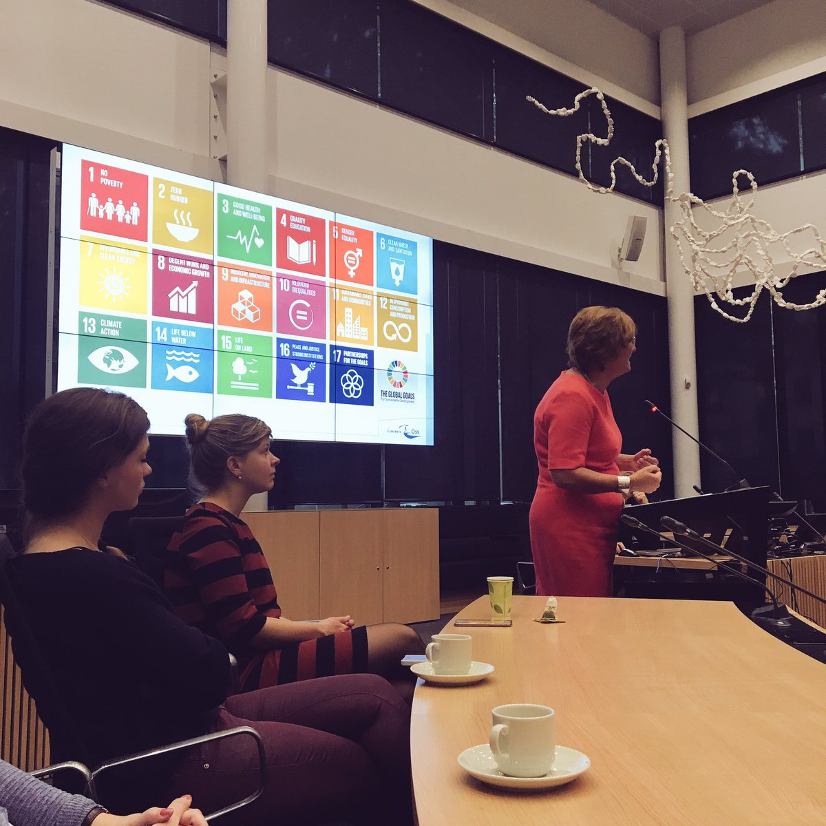 Inspirerend welkomswoordje van de burgemeester #globalgoalsoss <a href="/gemeenteoss/">Gemeente Oss</a> #traineelife