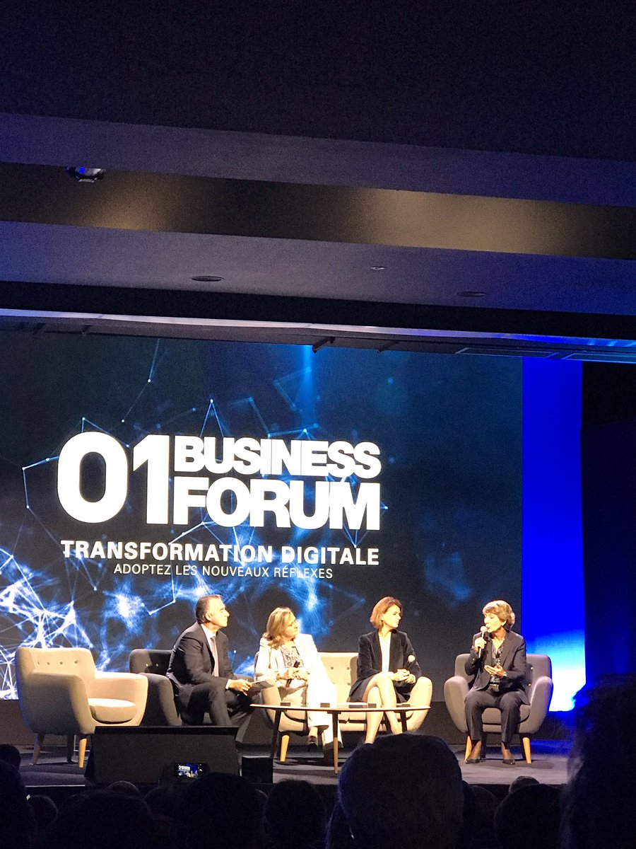 delphinegroll's tweet image. "L'innovation, n'est pas tech, elle n'a de sens que si elle offre 1 expérience, de la valeur au client "V. Diriart, DG CenterParcs #01BF2017