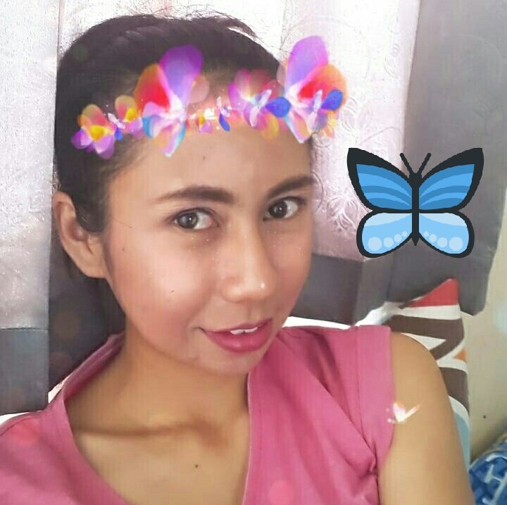 OlandYR's tweet photo. Pulang kondangan jepret dlu sblm temenin yayang bobo. https://t.co/cSOiqkmsqs