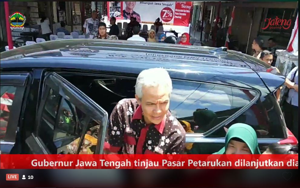 DesaGintungku's tweet photo. Pak @ganjarpranowo tinggalkn Pasar @kecpetarukan ke wisata Wippas @DesaSurajaya LiveBy @provjateng di #GayengBarengGanjar #NgopiBarengGanjar https://t.co/STqdWX82PU
