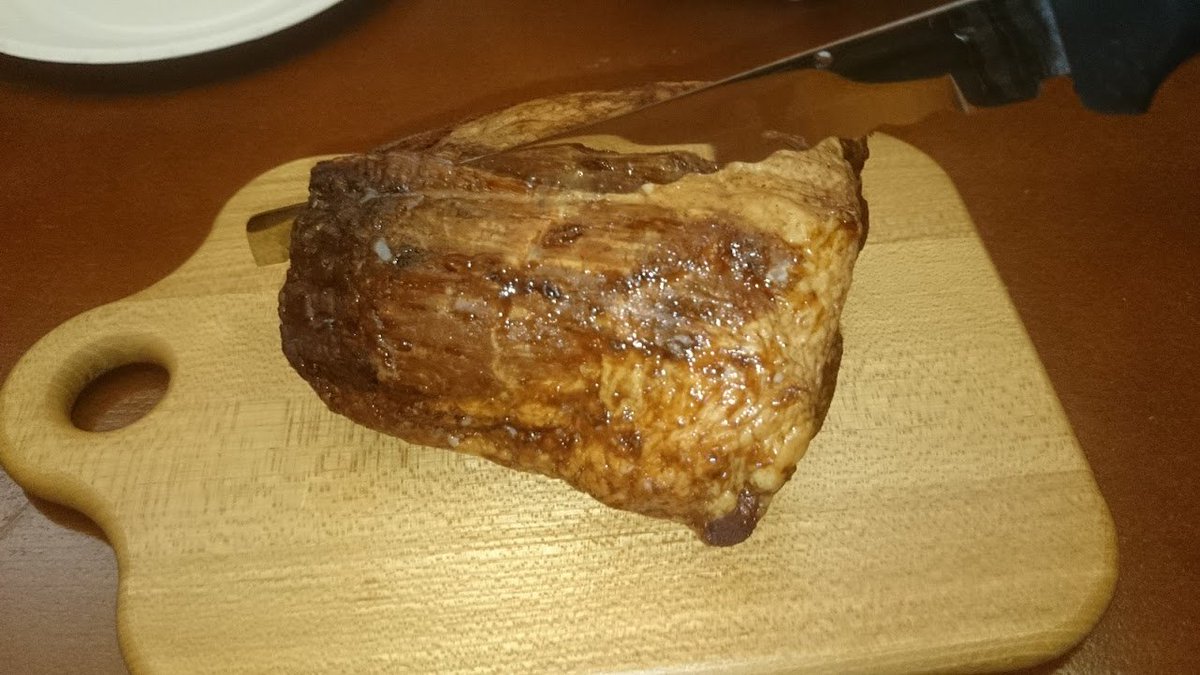 kawamoochi's tweet photo. 最近、塊肉の燻製ばかり仕込んでますｗ #nhk_gogoradi https://t.co/yOH5zaeucQ