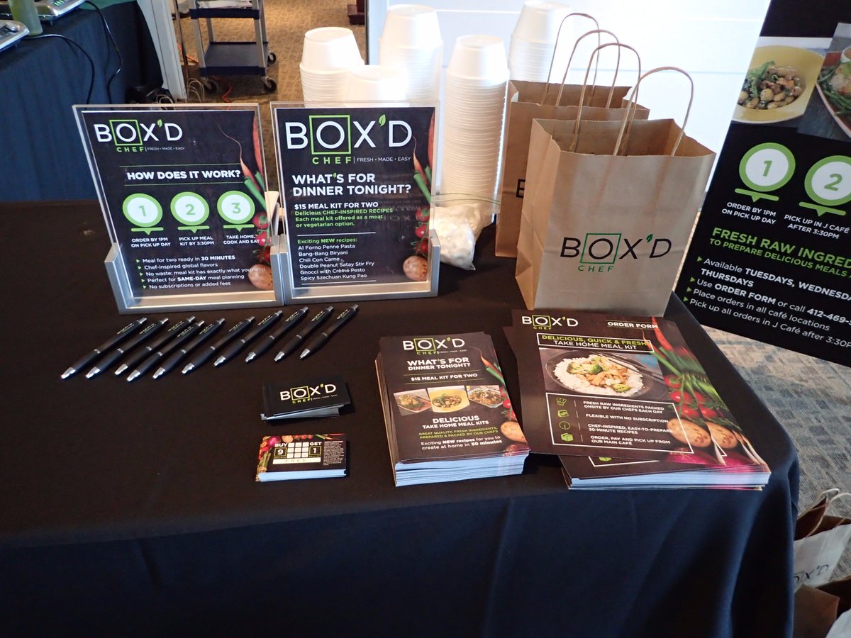 boxdchef's tweet photo. Getting photolicious at Jefferson Hospital @AHNtoday @elioruk @Elior_Group - great reaction from our customers and big smiles from out teams https://t.co/AMaSdSa036