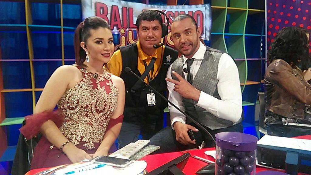 pilo_pumma's tweet photo. #BailadisimoJr #OscarinY Marce #MisGallos https://t.co/5R5LBqFejJ