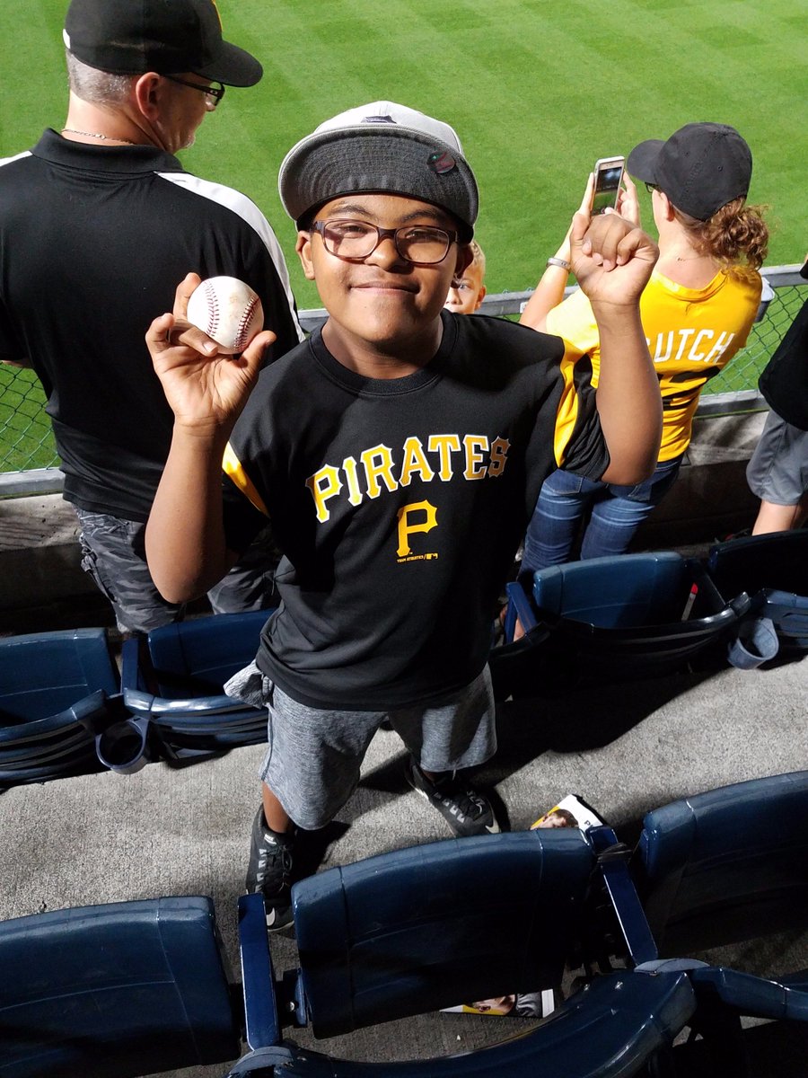 t_brooks02's tweet photo. A HUGE THANK YOU to the man who gave my son this ball from #Polanco tonight! He can't wait to show his friends! @Pirates #letsgobucs #dskids https://t.co/FsR7RYVbMx