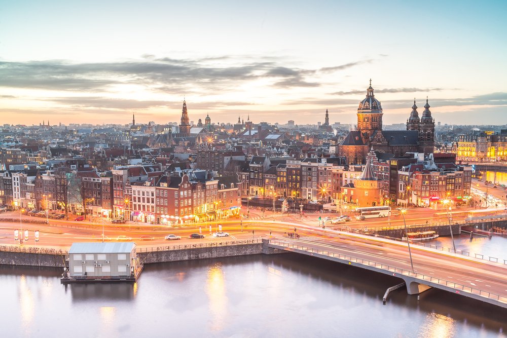 TopdeckTravel's tweet photo. That moment you realise Amsterdam looks like an actual fairytale 😍 https://t.co/fVUJiOwZmn