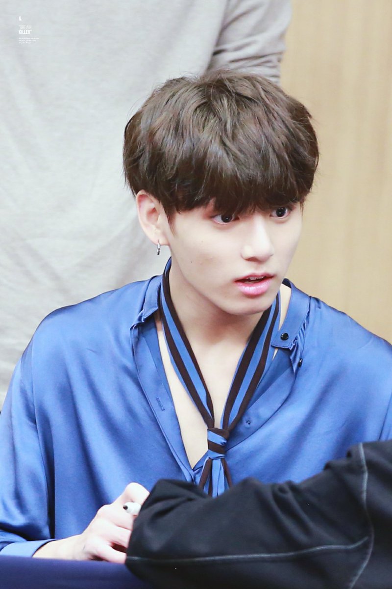 Dreamkiller_jk's tweet photo. 170922 알라딘
WOW...JUNGSHOOK ~
#방탄소년단 #정국 #jungkook
#DNA #LOVE_YOURSELF 
@BTS_twt https://t.co/bX8JvxkYIW