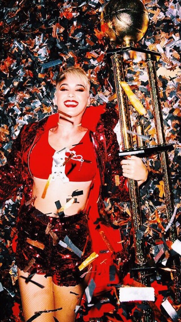 KPsugarboo's tweet photo. RT THIS KATYCATS⚠️⚠️‼️
#MTVEMA #NominateKatyPerry
#247Days https://t.co/e9gqt0IbdT