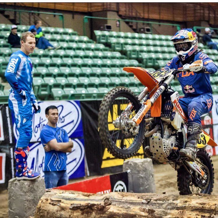 RahlvesBanzai's tweet photo. Log jump into the rocks with @cooperabbott120 providing encouragement and good tips. #renoendurocross #da8training… https://t.co/YNMuiHmVaG https://t.co/RDNffWhviz