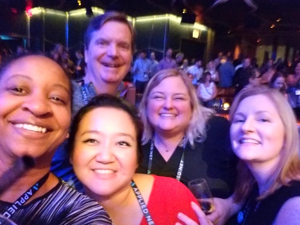 JayNikCole's tweet photo. #appliednet2017 @ahtinsurance #whathappensinvegas #staysinvegas https://t.co/MMCxacGukp