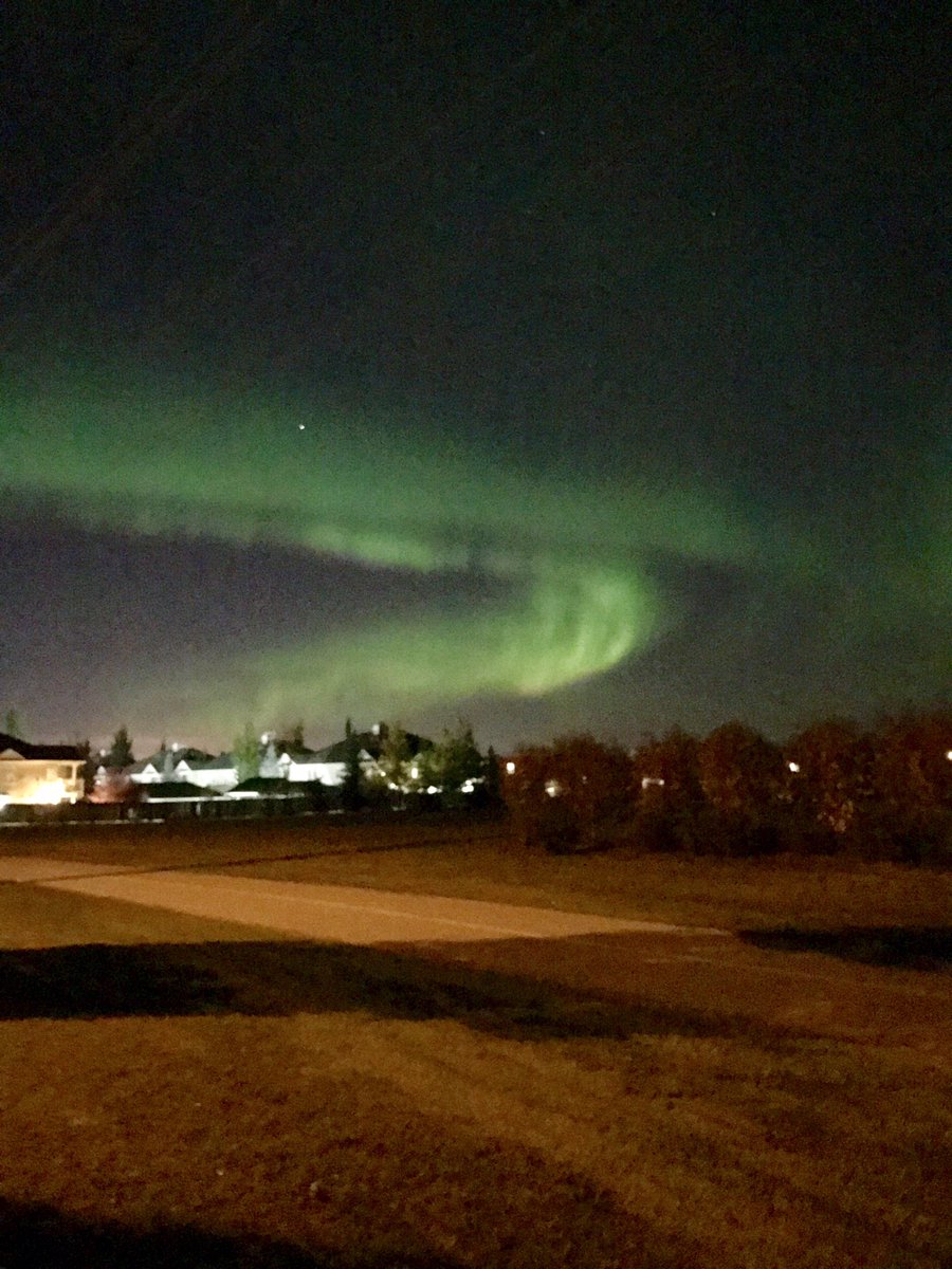 RashiMD's tweet image. Northern Lights - phenomenal (even from an iPhone)