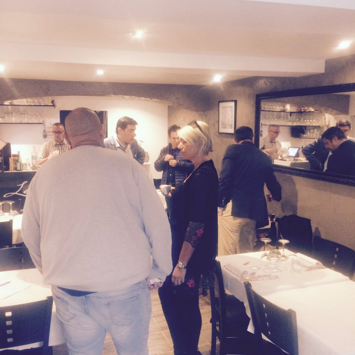 TerredeCommerce's tweet photo. Petit déjeuner sur Aubagne avec La fédération le Cap et notre partenaire Matmut https://t.co/WyiN8c8QCV