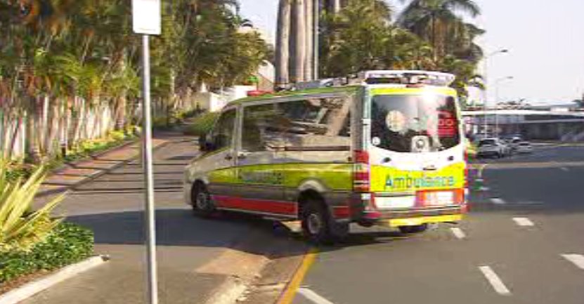 KrystalENews's tweet photo. BREAKING: A medical emergency involving a child is underway at a Main Beach hotel. Details tonight @7NewsGoldCoast @7NewsBrisbane https://t.co/pcxl0afY3g