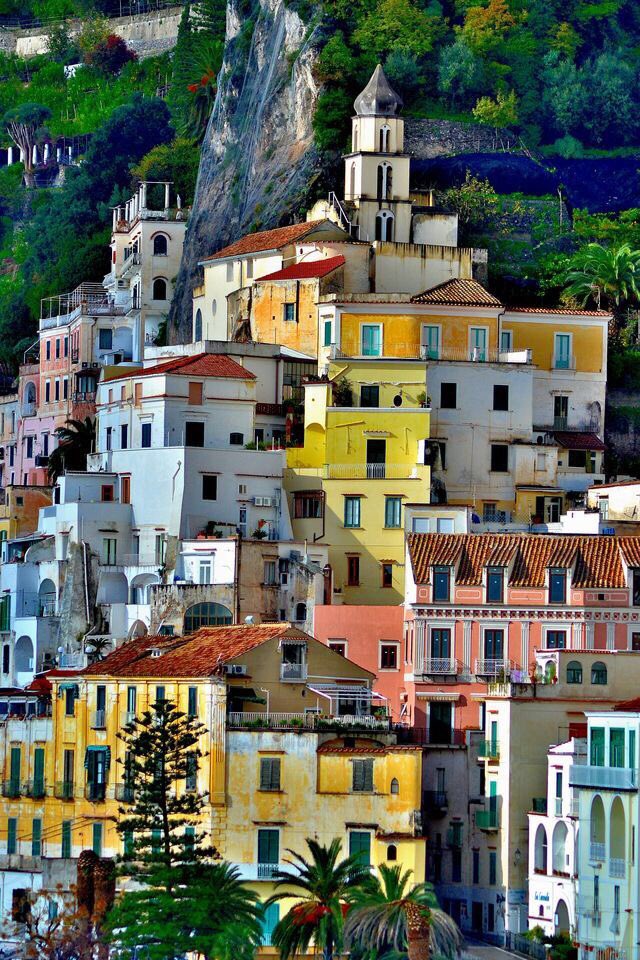 PicPublic's tweet photo. Amalfi https://t.co/nRpOaUZlNi