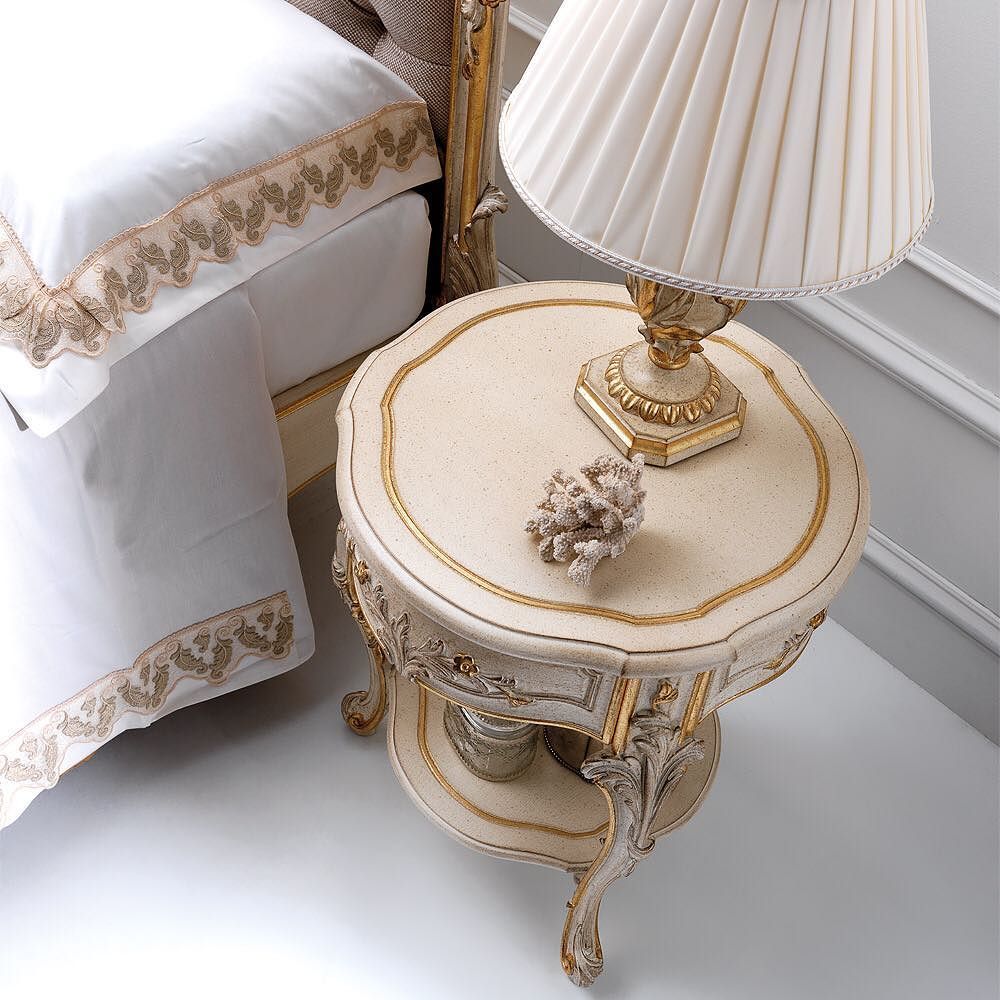 JI_Furniture's tweet photo. Sweet dreams…
#designerbedside #italiandesign #italianbedsidecabinet #highend #bedsidetable #nightstand #statement #byyourbed #kingsroad #… https://t.co/2y3mRcc7tA