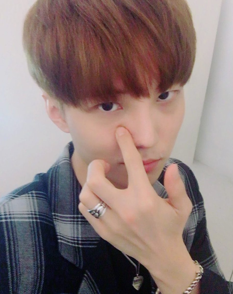 DoggsGround's tweet photo. [170928] Xero actu instagram personal https://t.co/23QcLiDqTA