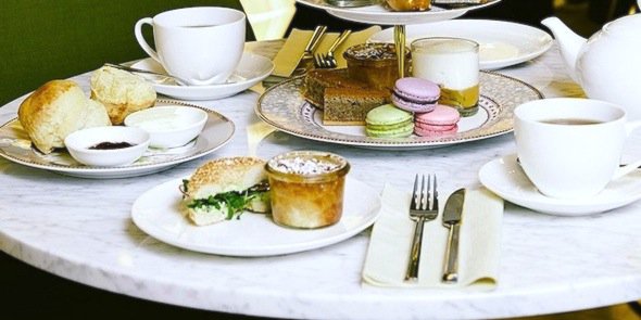Style_Whispers's tweet photo. Yummy ! Feine Tapas &amp; Afternoon Tea im neuen Restaurant tatar, Globus am Bellevue https://t.co/3JbGfwZAIc #TeaTime #afternoontea #dinner https://t.co/GqyMjEzBi0