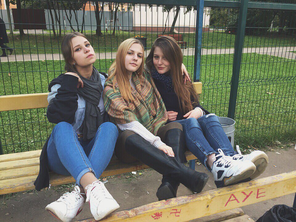 Neonovaa tweet picture