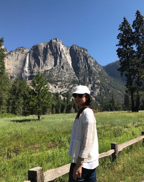 Taking in the views at Yosemite National Park - truly majestic! 🙌🏼