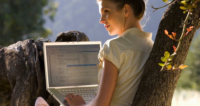 AxelDemal's tweet image. Le #télétravail est-il une chance pour l’#entreprise ? via @EchosExecutives bit.ly/2yan34X