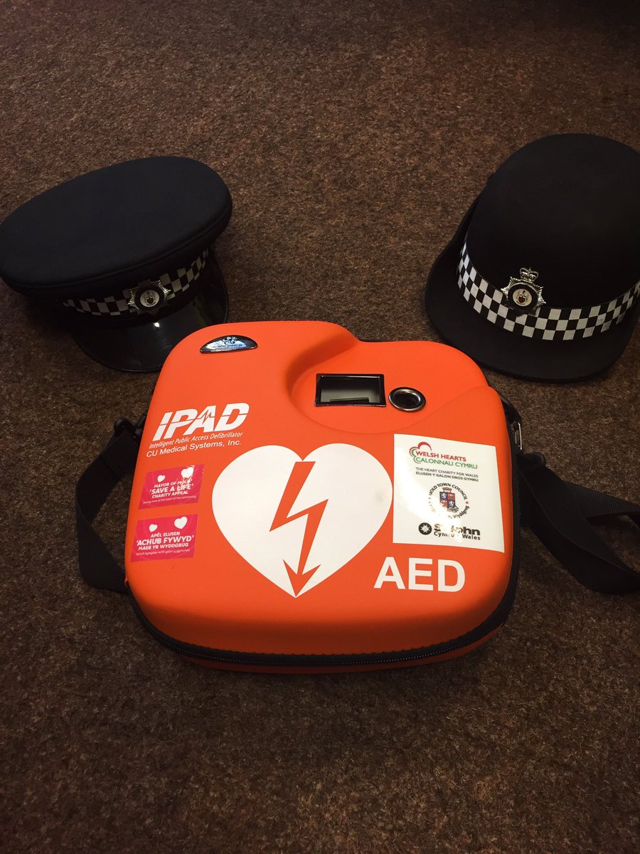 NWPSouthFlints's tweet image. Thanks to @moldtowncouncil there are 23 Defibs in Mold. In an emergency call 999 &amp;amp; we will tell you where @WelshHearts ❤️@NorthWalesSJCW