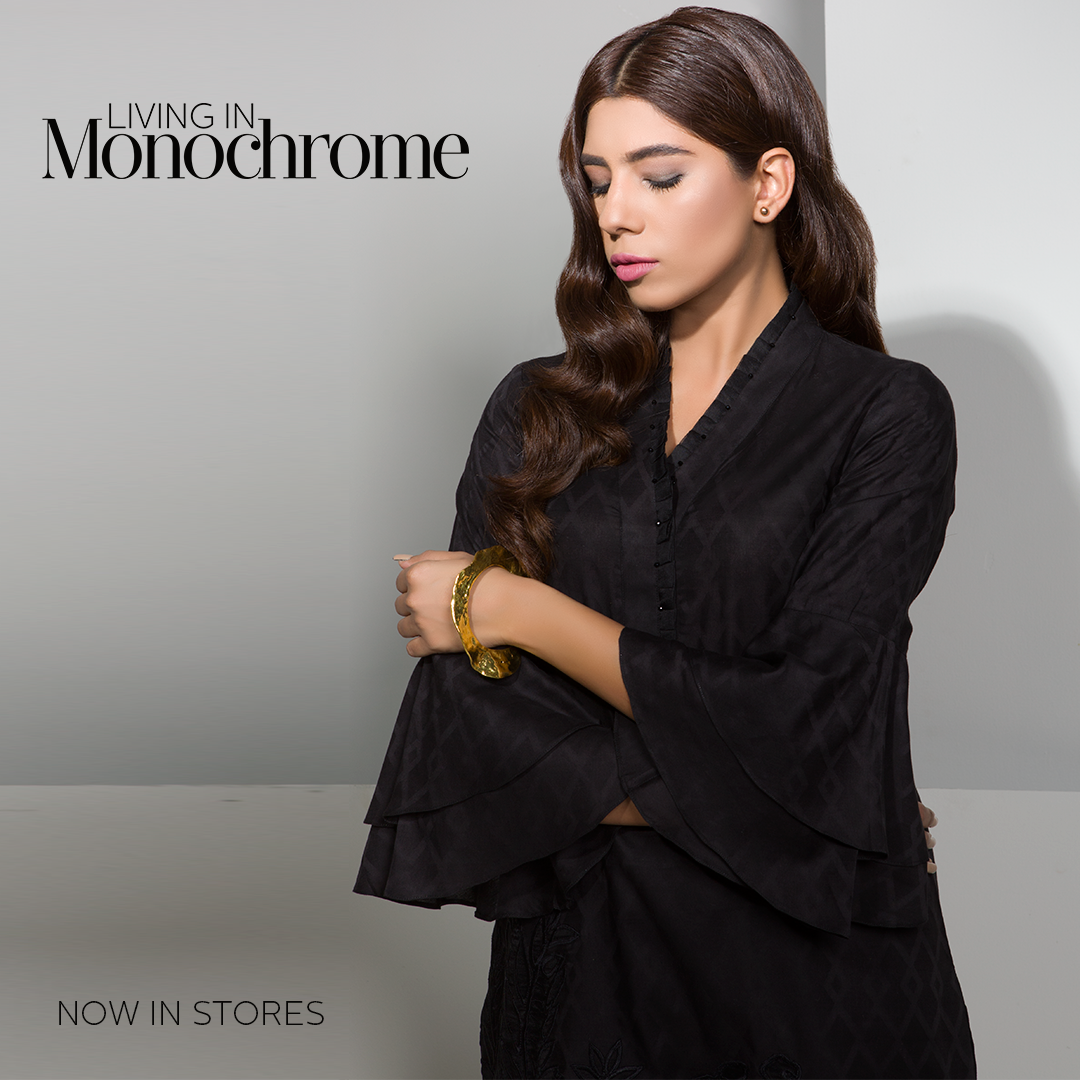 You can never have enough of black in your closet! Head to our stores today or shop online.
Price: Rs. 3,190/-
bit.ly/2ynllcq