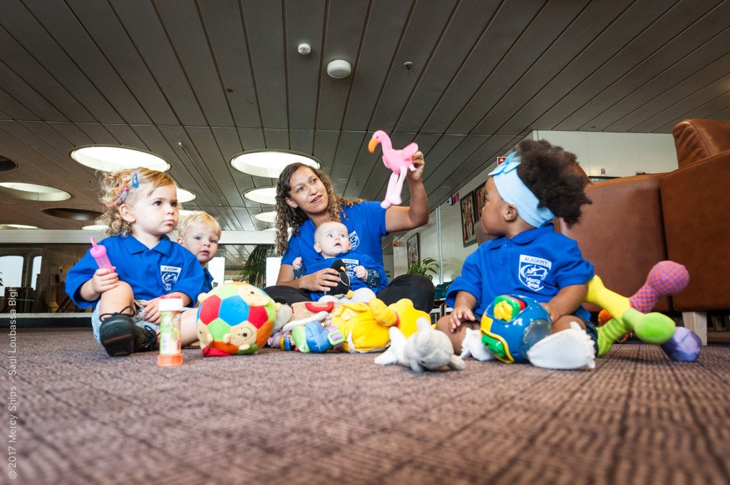 stuartclear's tweet image. We’re in Cameroon! theclears.net/2017/09/27/wer…