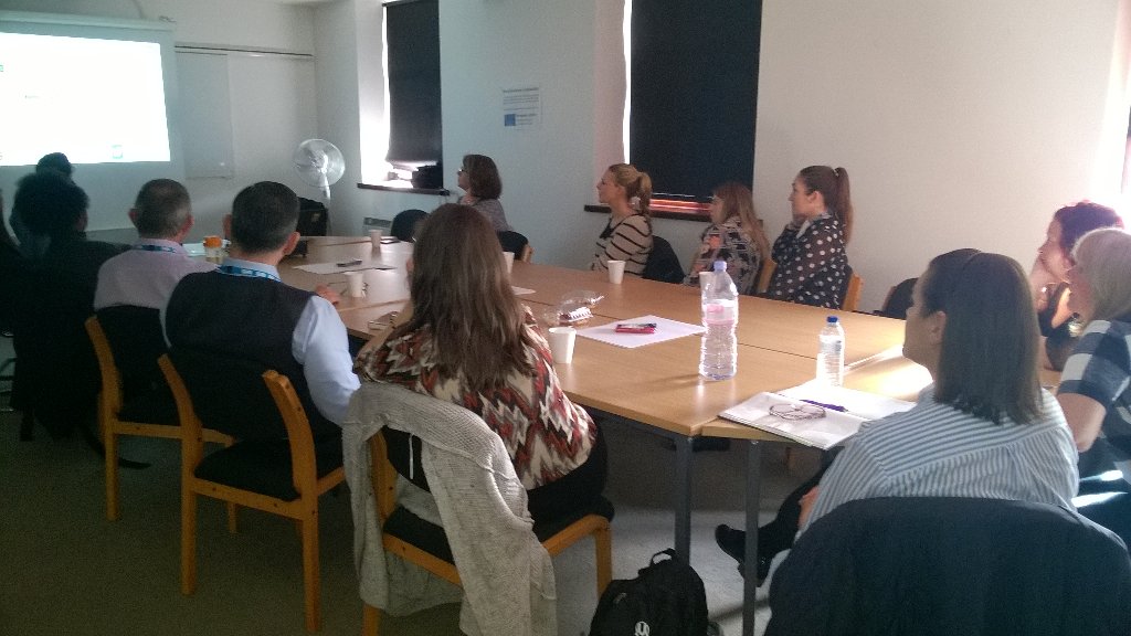 ODMaggie's tweet photo. Temporary Staffing Team learning how to promote their services on Twitter. #LCFTPPL #TeamAwayday #4D #Comms https://t.co/R2lx6oXTyE