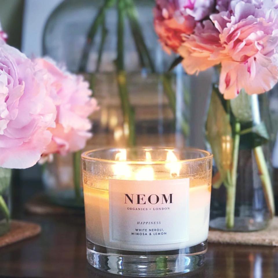 Whatever your version of happiness is, we believe it starts with a positive state of mind. bit.ly/2f0ANmS