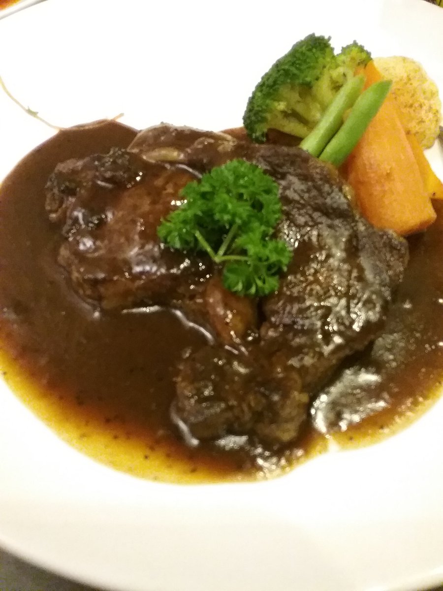 famouskekn01's tweet photo. #islamicsteak
Tmn Melawati https://t.co/QziTj9CHeE