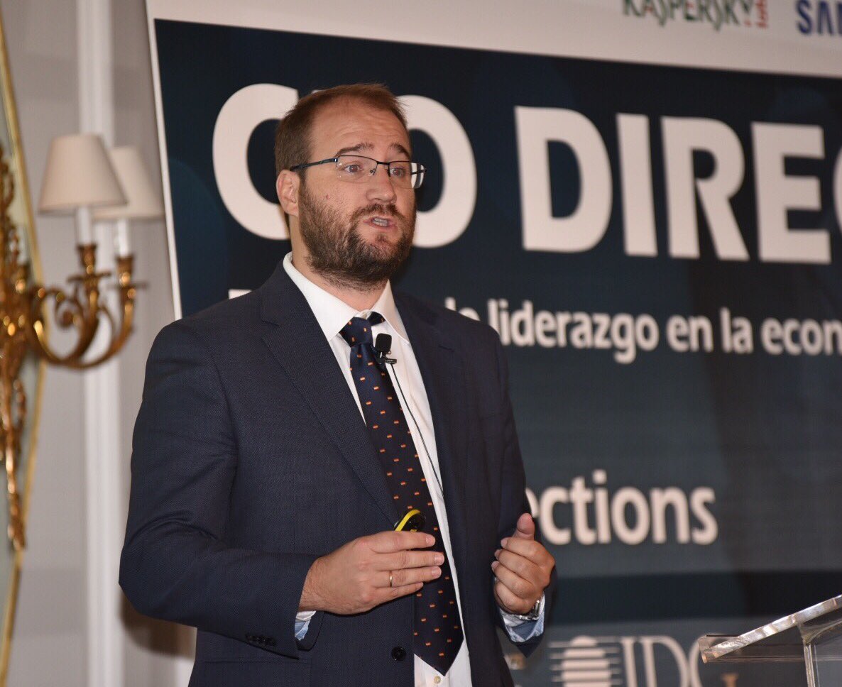 garpress's tweet photo. Bosco Espinosa de @KasperskyES en #CIODirections con @IDG_Spain @IDCSpain https://t.co/ffJsdl8o43