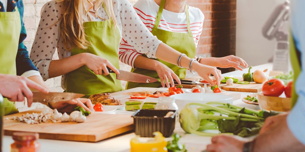 De inschrijvingen voor KOOKCLUB VAN HET JAAR 2017 zijn geopend! Wie durft?! > hrst.me/vu4