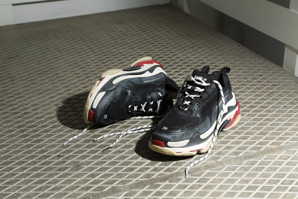 luisaviaroma balenciaga triple s