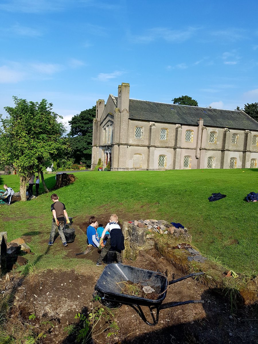 EMHEProject tweet media