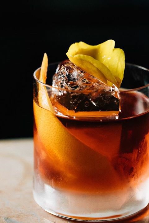 Anyone for a few Thursday Tipples in #MyDen 😈 Our new cocktail menu will knock you off your feet🔥 

#RitasDen #BelfastBars #Cocktails