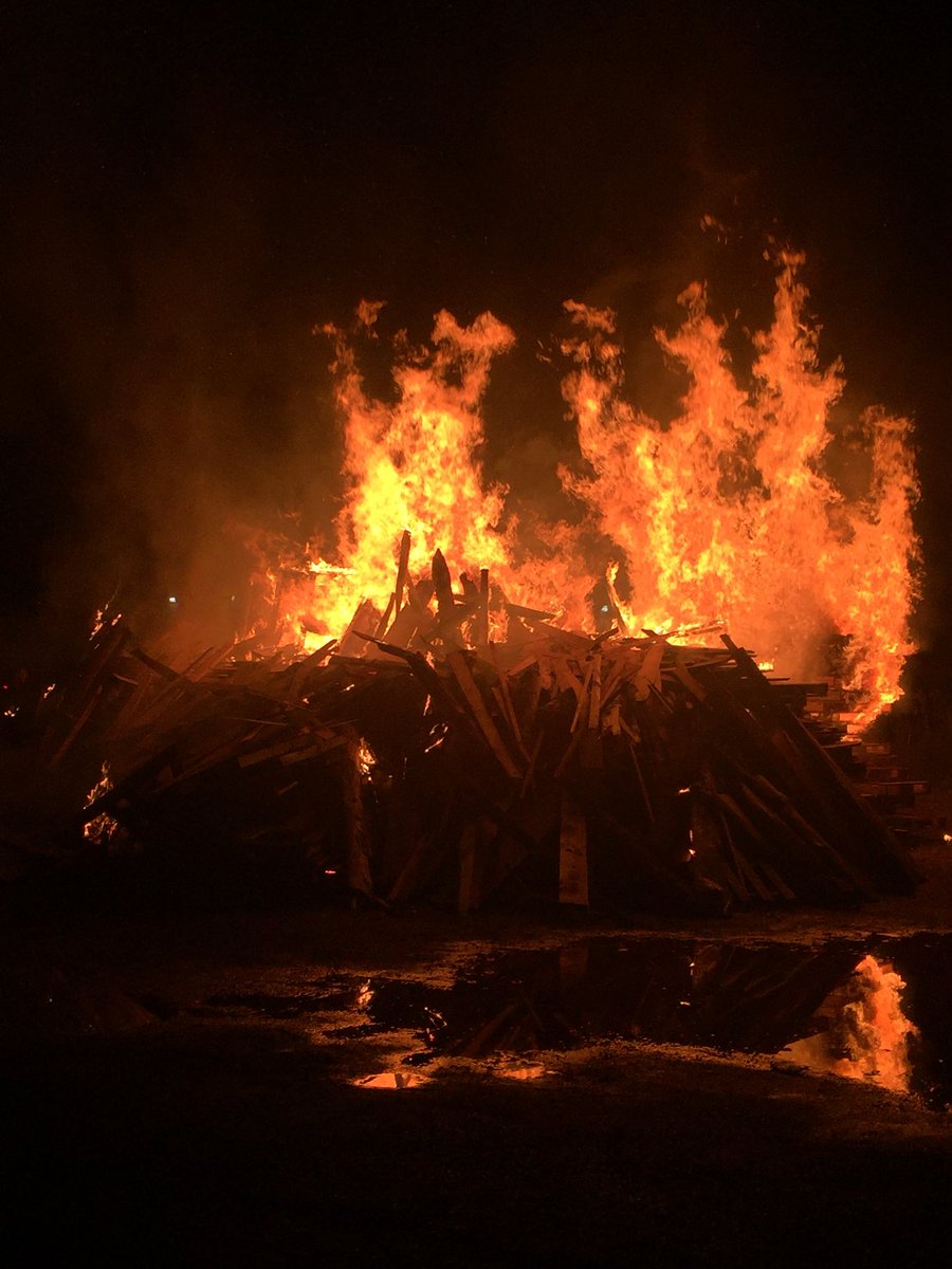 Bonfire before the big game tomorrow, GO HORDE!!!🏈<a href="/gvillegoldmine/">THE GOLDMINE</a>