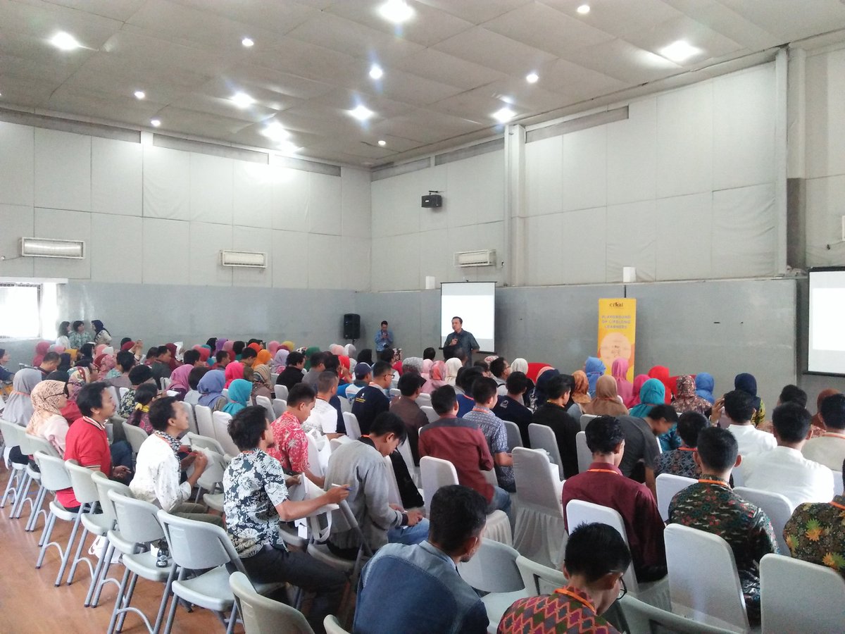 KampusGuruCikal's tweet photo. Selamat pagi para penggerak Komunitas Guru Belajar!  #tpn2017 #belajardarianak https://t.co/e91FQsxP4L
