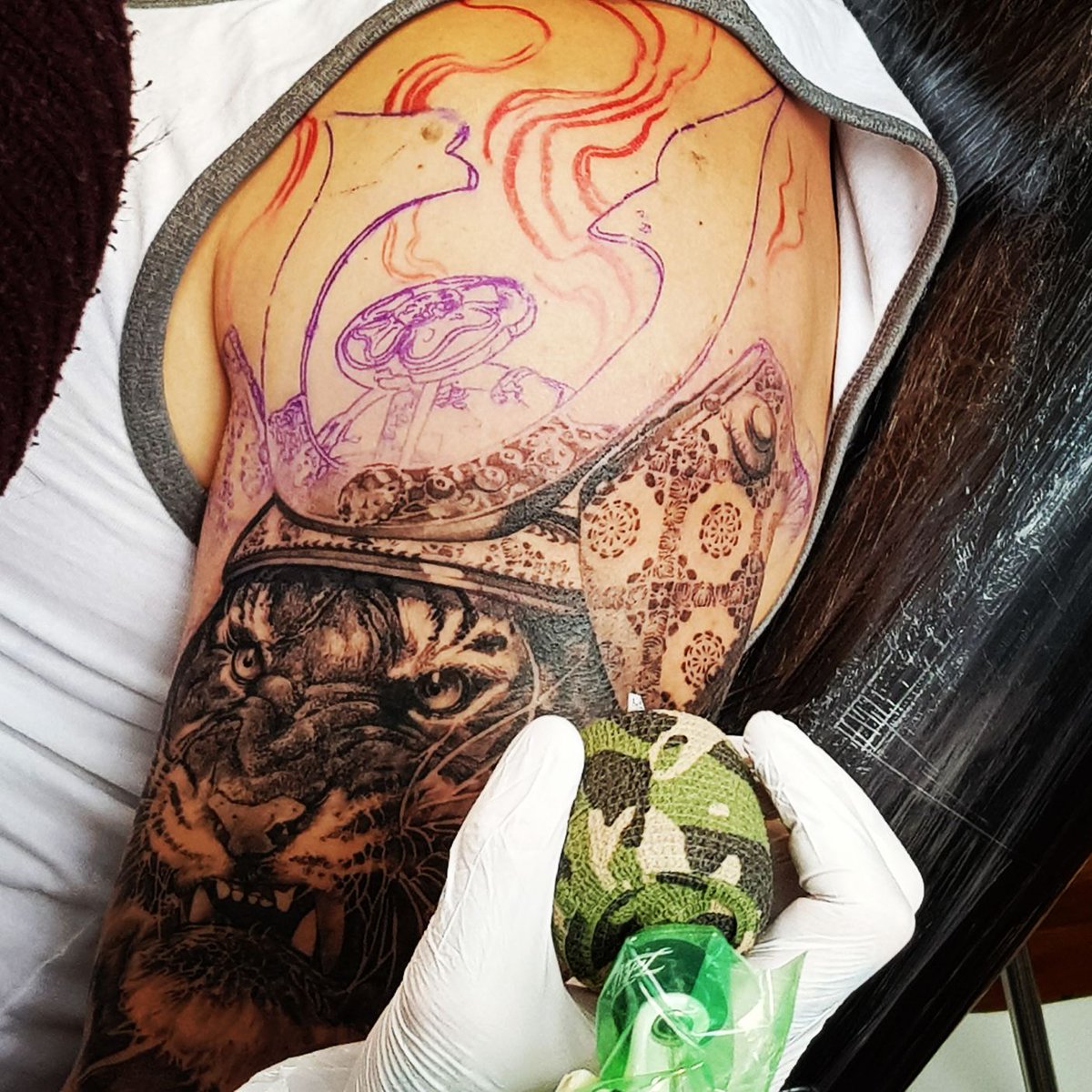_AlejandroOlaya's tweet photo. @ArtOfTheTattoos The birth of a samurai tiger https://t.co/20g00sI4ju