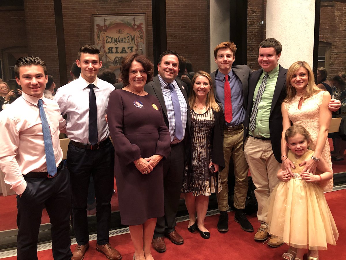 Alex Zequeira (@sjhs_hm) on Twitter photo The team from <a href="/SJShrewsbury/">Saint John's</a> was honored to hear and meet <a href="/MargaretTrudeau/">Margaret Trudeau</a> at the #SHINEInitiativeGala2017 #EndtheStigma <a href="/JustinTrudeau/">Justin Trudeau</a> The team from <a href="/SJShrewsbury/">Saint John's</a> was honored to hear and meet <a href="/MargaretTrudeau/">Margaret Trudeau</a> at the #SHINEInitiativeGala2017 #EndtheStigma <a href="/JustinTrudeau/">Justin Trudeau</a>